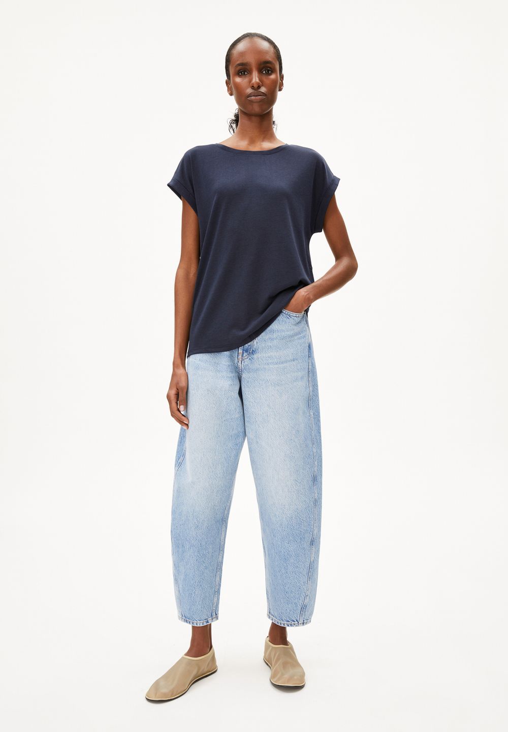 Jilaana Basic (Armedangels)
