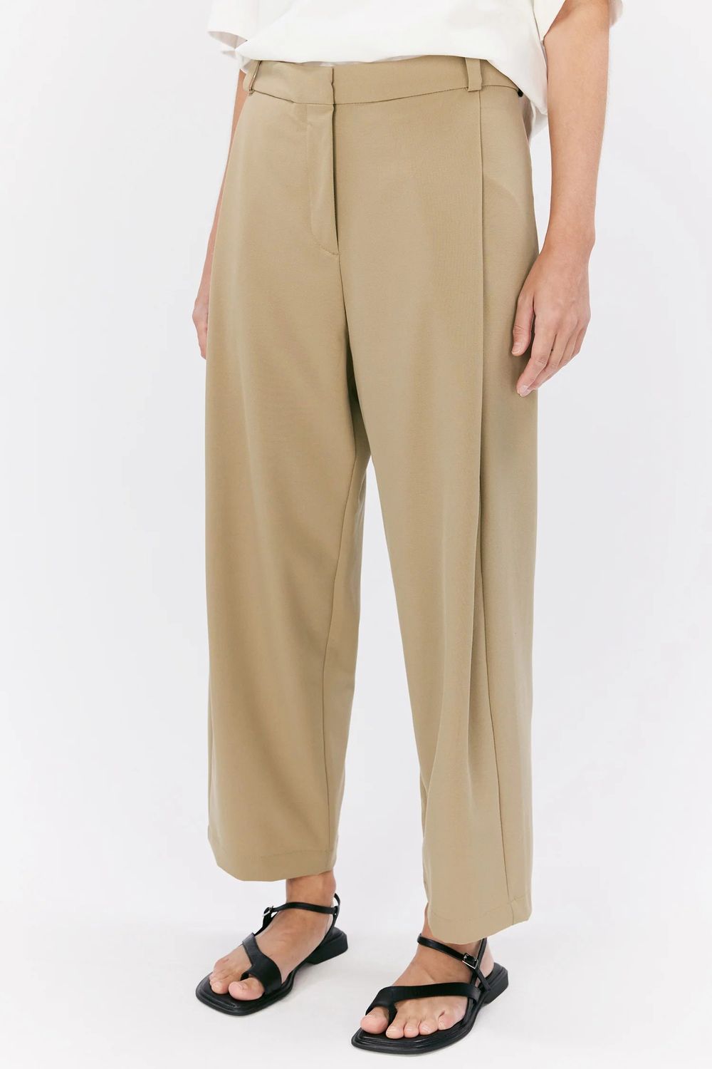 Sandi light  (Elvine)