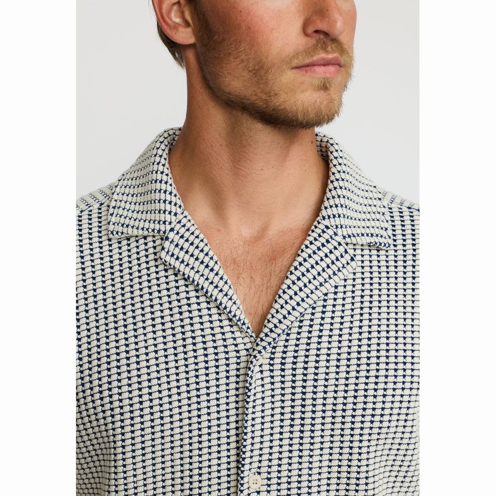 Short-sleeved Cuban Shirt (Revolution)