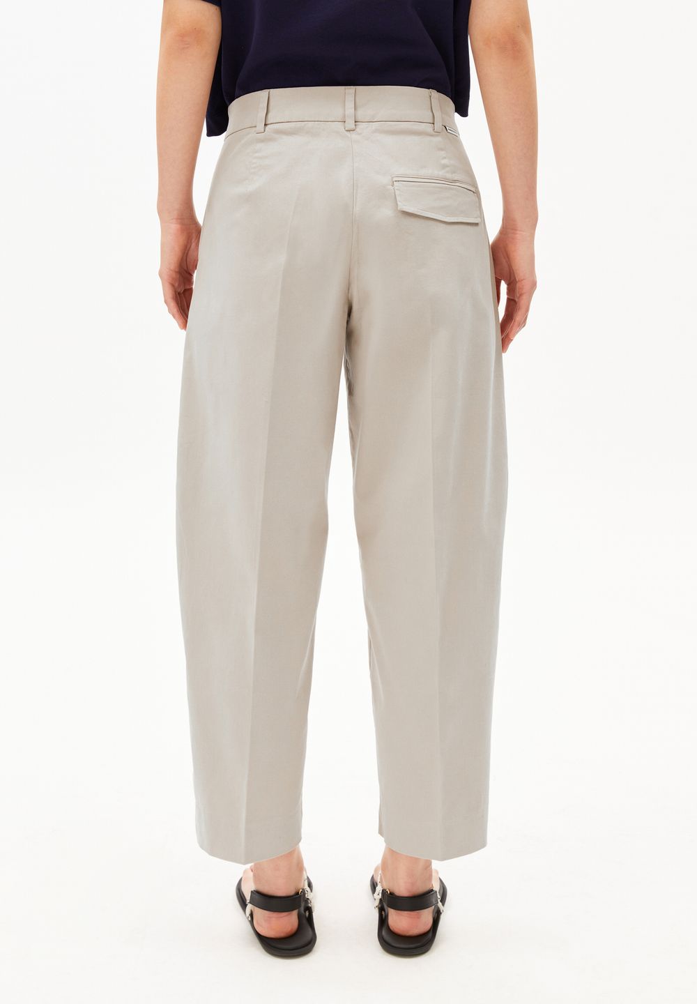 Barrel leg (Armedangels)