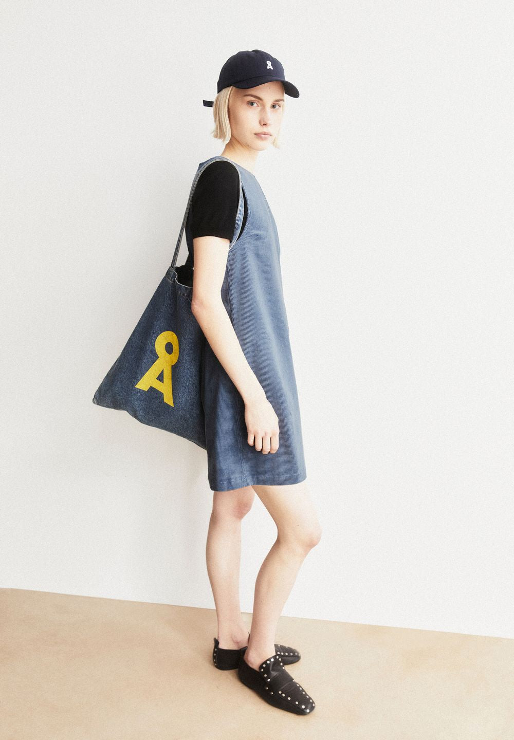 Corduroy r-neck mini (Armedangels)